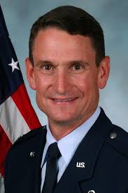 Biographies of Astronaut and Cosmonaut Candidates: Tom Currie