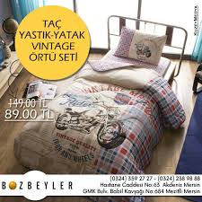 Tac Moschino Ve Vintage Yastik Ortu Seti En Uygun Fiyatlarla Bozbeyler Magazasinda Bozbeyler Mersin Mezitli Carsi Tac Moschi Yastik Yastiklar Moschino