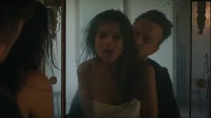 It is well acted by all the leads, and as a viewer both my husband and i really enjoyed this movie. Video Aaron Paul And Emily Ratajkowski Star In Welcome Home Trailer Daily Mail Online