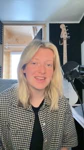 Don’t miss Hannah this Friday at Sheldons 💛