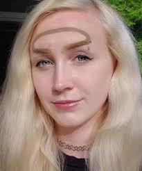 The latest eyebrow trend taking the internet by storm 👀