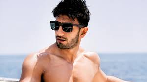 Ranveer Singh Hd Wallpapers Latest Ranveer Singh Wallpapers Hd Free Download 1080p To 2k Filmibeat Also stay updated on ranveer singh latest news, videos, movies, songs and much more only at bollywood hungama. ranveer singh hd wallpapers latest