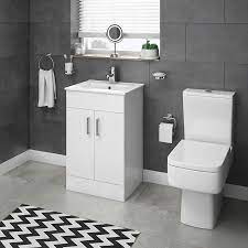 Turin Small 4 Piece Suite Victorian Plumbing Uk Small Vanity Sink Small Vanity Vanity Sink