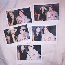 Foto polaroid bentuk love di dinding. Pinterest Kylizzlerussett Poloroid Pictures Polaroid Pictures Friends Photography
