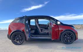 Bmw has endowed the 2019 i3 models with a larger capacity battery that extends the maximum driving range to pricing and which one to buy. The 2018 Bmw I3s Is Seriously Underrated In One Key Way Slashgear