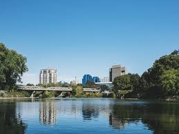 With a population of more than 383,000, london is canada's 11th largest city and an ideal environment to work, play and live. Living In London Ontario Immigration