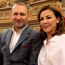 Adina alberts ar putea da peste cap calculele pentru primăria sectorului 1. Bzi SoÅ£ia Lui Viorel CataramÄƒ Medicul Adina Alberts Facebook