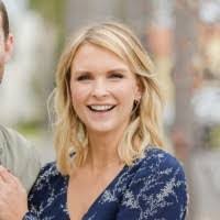 Jennifer Brewster's Instagram, Twitter & Facebook