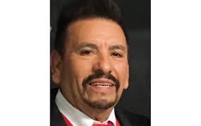 Efrain Barragan's Instagram, Twitter & Facebook