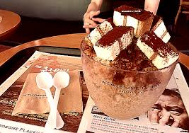 Tiramisu Patbingsoo A Twosome Place A South Korean Dessert Cafe Chain In Seoul South Korea Southkoreanfood Korean Food South Korean Food Food