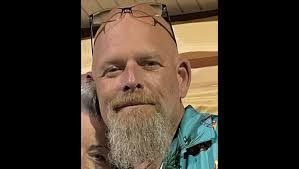 Stella Roche's Instagram, Twitter & Facebook