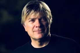 Biography author matching "darren" (Sorted by Popularity Ascending)