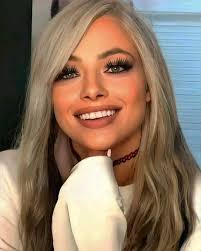 What are signs of mixed signals in relationships?