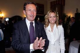 «nessuno può chiederci abiure della nostra matrice fascista» (il giornale, 5 gennaio 1990) «mussolini è stato il più grande statista nel secolo. Gianfranco Fini Inizia Il Processo Quanti Anni Di Galera Rischia Affaritaliani It