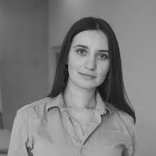 Anna Chevalier's Instagram, Twitter & Facebook