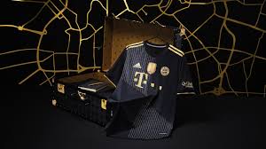 Diese woche sind erste informationen und leaks zum neuen fc bayern trikot für die saison 2021/22 im netz aufgetaucht. Bayern Munchen Auswartstrikot 2021 22 Adidas Veroffentlicht Ein Neues Trikot