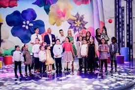 Venerdì 8 dicembre alle 21.25 su rai1 carlo conti conduce uno speciale …. Seconda Puntata Del 61 Zecchino D Oro In Giuria Nino Frassica Cristina D Avena Giovanna Civitillo E Amadeus 24 Ore News