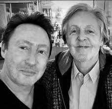 PROOF WE ARE LIVING IN A SIMULATION!! I have been scared to post this,  because people are going to make fun of me or say I'm crazy, but I've  thought something for