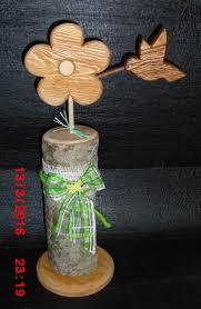Holz Blume Mit Kolibri Auf Buchenholz Saule Holzblumen Basteln Mit Holz Laubsage Vorlagen Weihnachten