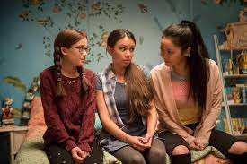 Însă sentimentele se complică odată cu revenirea unei vechi iubiri. Menanti To All The Boys I Ve Loved Before 2 Kapan Segera Mendarat Layar Id