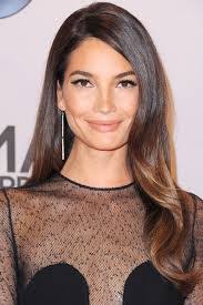 Monica Miro's Instagram, Twitter & Facebook