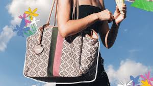 The punchy colors and patterns (think stripes and polka dots) add a playful element to the brand's signature bag shapes. 5 Reasons Why Kate Spade Bags Are So Popular Mybag