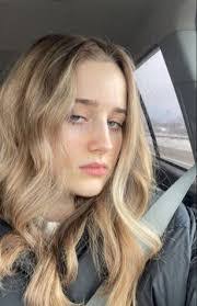 Rachel Bly's Instagram, Twitter & Facebook