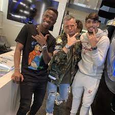 呪術廻戦 東京リベンジャーズ ヒプノシスマイク ディズニー ツイステッドワンダーランド 僕のヒーローアカデミア プロジェク. ãƒ¬ã‚¢ãƒ« ãƒžãƒ‰ãƒªãƒ¼ãƒ‰ã®18æ­³ã®æ–°æ˜Ÿãƒ´ã‚£ãƒ‹ã‚·ã‚¦ã‚¹ ã‚¸ãƒ¥ãƒ‹ã‚ªãƒ¼ãƒ«ãŒæ¥æ—¥æ±ºå®š ãƒãƒ©ãƒ³ã‚¹ã‚¿ã‚¤ãƒ ã‚º ã‚µãƒƒã‚«ãƒ¼ã®ã‚ã‚‹ãƒ•ã‚¡ãƒƒã‚·ãƒ§ãƒ³ãƒ©ã‚¤ãƒ•