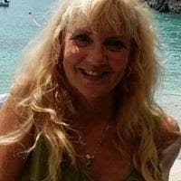 Catherine Nowlin's Instagram, Twitter & Facebook