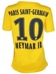 .sait que le psg pour ses 50 ans jouera avec son maillot historique, le maillot hechter, revu par après des années d'attente chez les supporters du psg, le maillot classique fera le bonheur de. Maillot Psg Jaune Neymar Pas Cher Seulement 20 Sur Amazon Maillot De Foot Neymar Jr Maillot