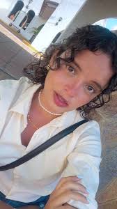 Daniela Alfonzo (@nanialfonzo)