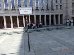 Seit 1992 trägt es als damaliger sitz der treuhandanstalt den namen des ermordeten detlev. Haus Der Ministerien Vereinigung 17 Juni 1953 E V