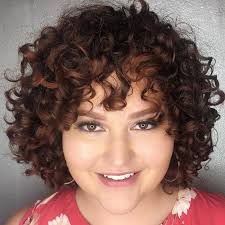 You can have curly hair on natural hair or weave and mostly some curly hairstyles don't need combing, you just add hairspray to make hair soft and moisturize it then you scrunch through using mere fingers and you're done. 10 Alluring Curly Bob Hairstyles With Weave Wetellyouhow