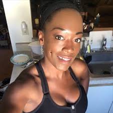 vee smith (@veesmith12)