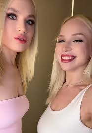 Pansy Ross's Instagram, Twitter & Facebook