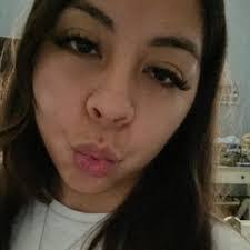 Laura Mealey's Instagram, Twitter & Facebook