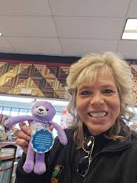 Found the hopper at Sue's Quilt Creations. Very nice shop and very  friendly. Very nice fabric and goodies.