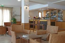 Par ailleurs, un dépôt de pain, de fruits et légumes se trouve à l'entrée du camping afin de faciliter votre. Le Pinarello Ein Boutiquehotel In Korsika Seite