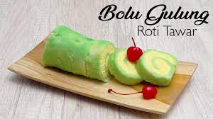 Bentuk yang digulung memberikan sensasi tampilan keluarkan bolu dari oven dan biarkan dingin. Cara Mudah Membuat Bolu Gulung Roti Tawar Youtube