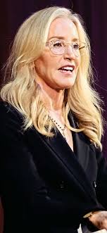 Lori & Felicity: SURVIVING SCANDAL