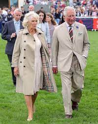 Prince Charles Camilla Parker Bowles Coordinated Their Outfits Today Like A True Power Couple Prince Charles And Camilla Royal Fashion Prince Charles