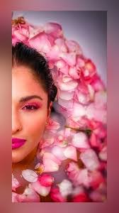 Maria Serino's Instagram, Twitter & Facebook