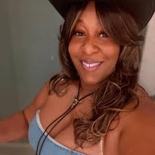 Please join us in celebrating our newest members also known as the “The  Essence of Sisterhood Honorary Membership Class.” Maui Bigelow Social Media  Maven, Creator & Influencer Dr. Kimberlyn Leary Harvard Associate