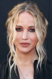 I usually stream rust and then mix it up with other games every once in a while. Jennifer Lawrence Before And After From 2007 To 2019 The Skincare Edit
