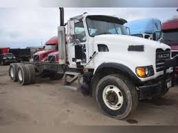 Mack Lowmax 2005 Cab & Chassis Truck