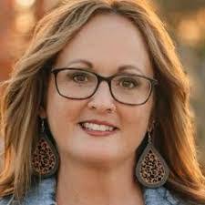 Kristi Kersey's Instagram, Twitter & Facebook