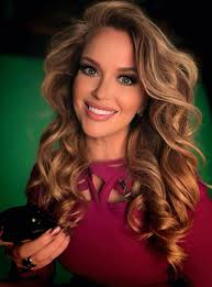 Category is: BIG Hair, LOW Humidity, Highs only in the 80s. Enjoy 🩷☀️