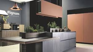 Déjà vitrine du design, la belle ville italienne est aussi celle du goût avec ses restaurants branchés ou plus. Deco Cuisine Et Salle De Bains Le Cuivre Tendance Decoration Cote Maison