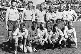 Die schweden sind andriy yarmolenko soll für die ukraine das bollwerk knacken. Sweden National Football Team Wikipedia