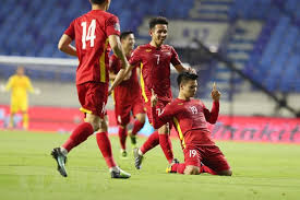 Ba điểm nếu giành được trước malaysia sẽ giúp việt nam giữ vững đầu bảng và đẩy uae vào tình thế phải sự vắng mặt của quang hải là một thiệt thòi cho tuyển việt nam khi đấu malaysia ngày 11/6. 6uew Gihnaelhm